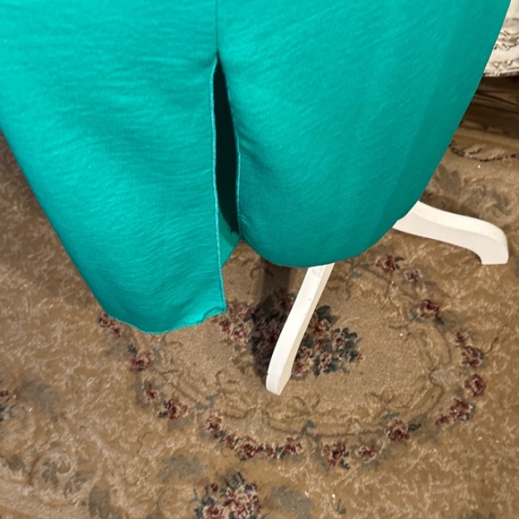 See You Monday Elegant Green Spaghetti Strap Slip Dress - Picture 5 of 9